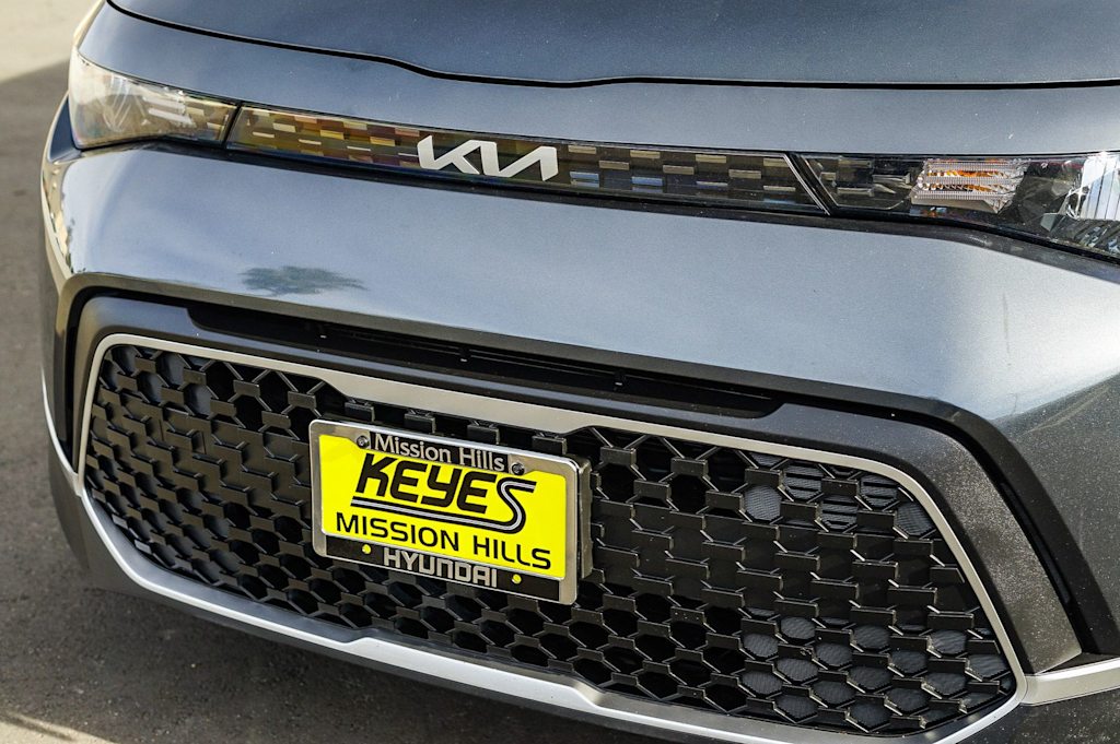 Thumbnail: 2023 Kia Soul - 5