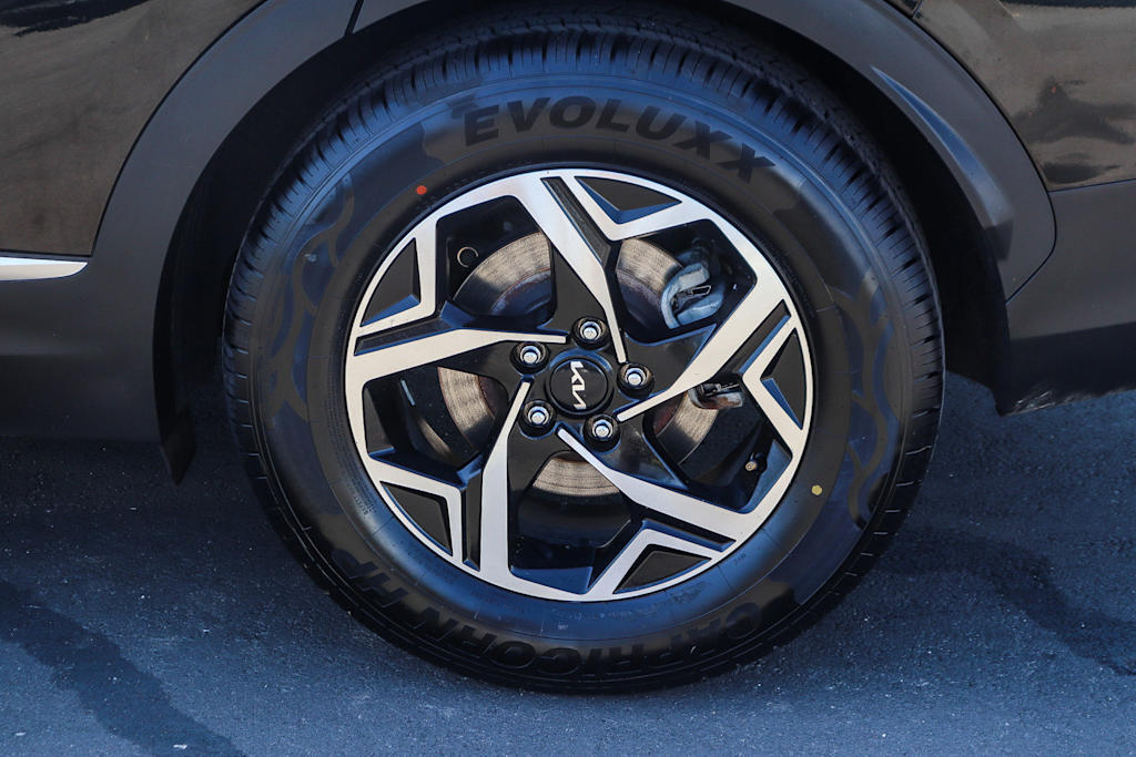 Thumbnail: 2023 Kia Sportage - 21