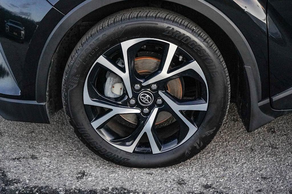 Thumbnail: 2018 Toyota C-HR - 5