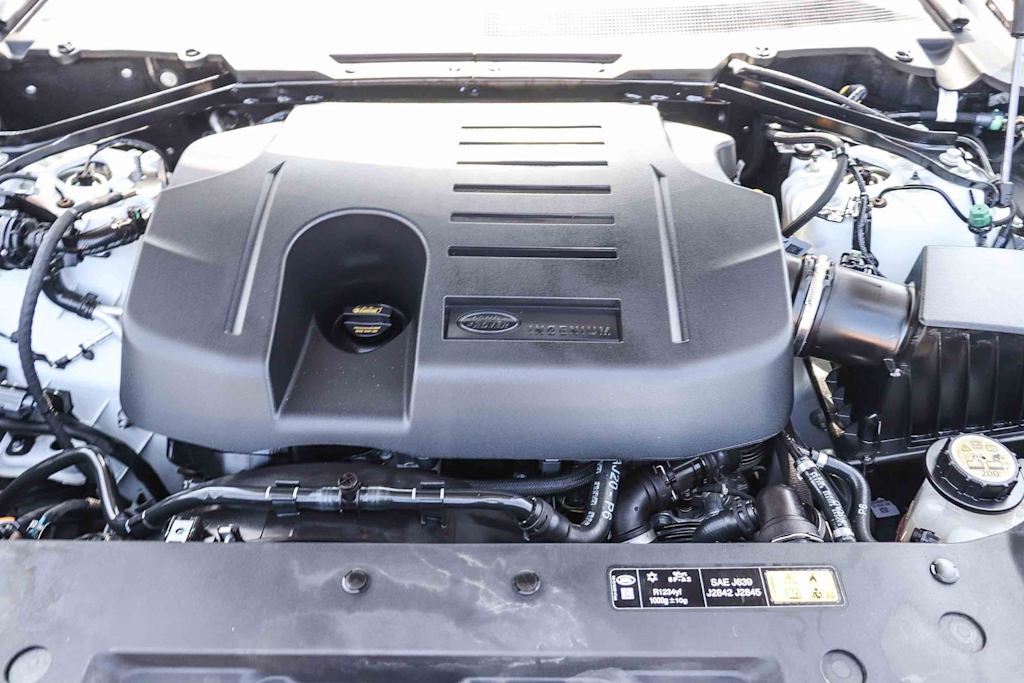 Thumbnail: 2024 Land Rover Defender - 6