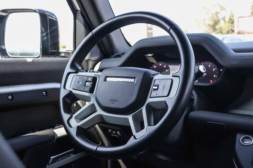 Thumbnail: 2024 Land Rover Defender - 7