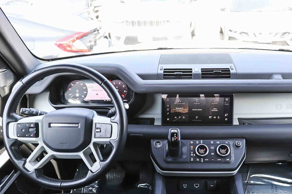Thumbnail: 2024 Land Rover Defender - 2