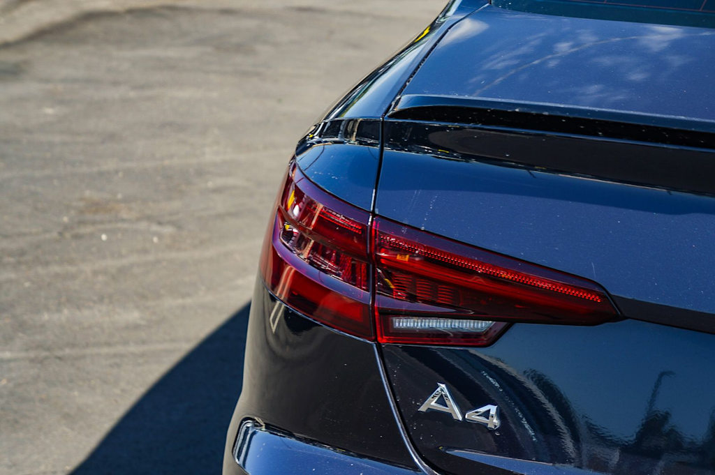 Thumbnail: 2018 Audi A4 - 10