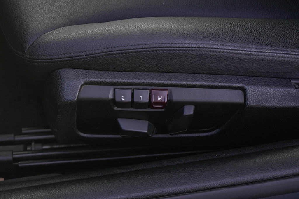 Thumbnail: 2014 BMW 4 Series - 25