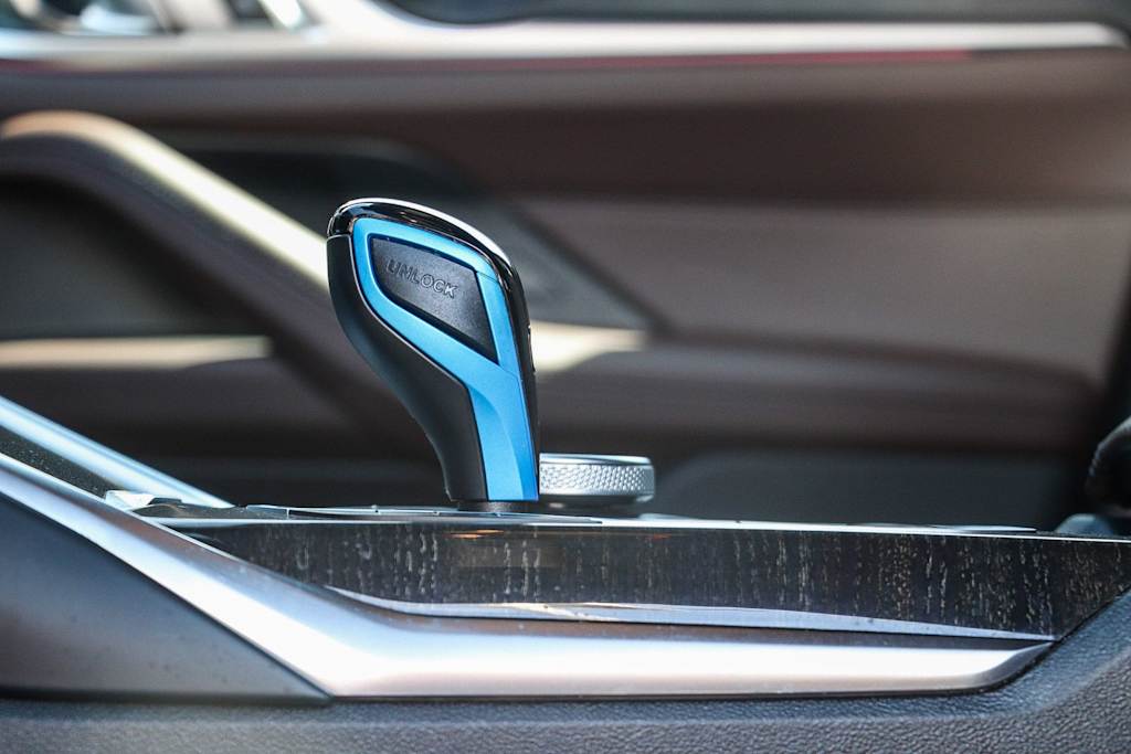 Thumbnail: 2023 BMW i4 - 6