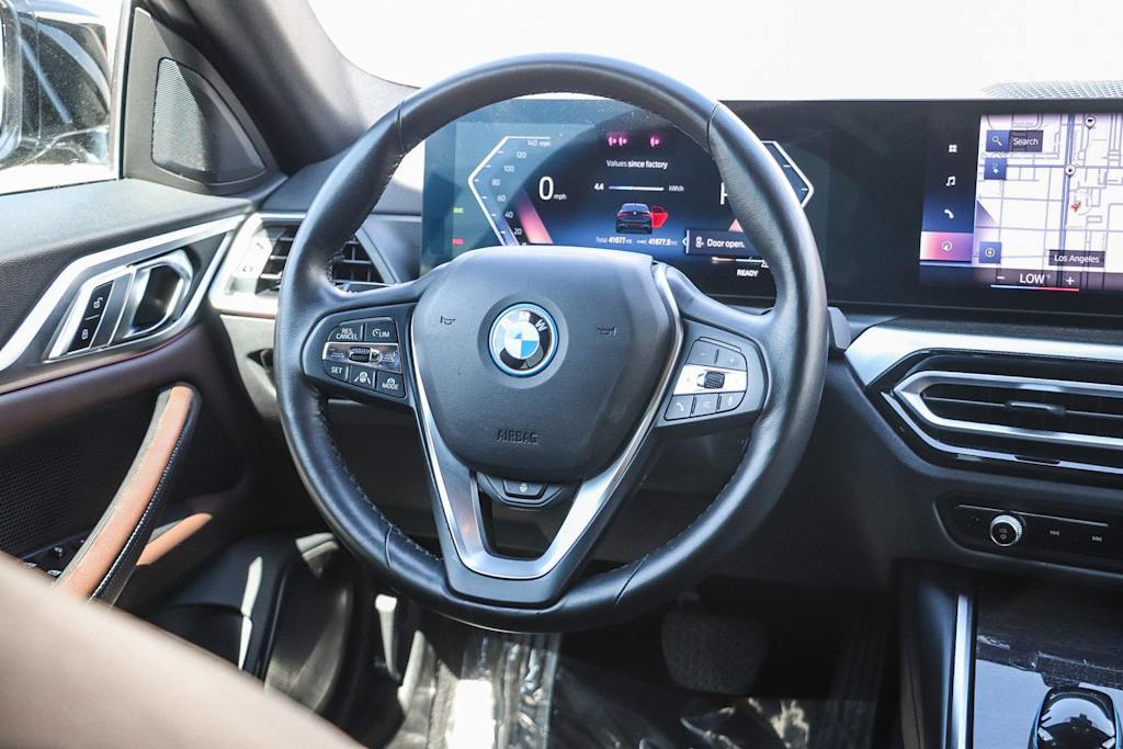 Thumbnail: 2023 BMW i4 - 12