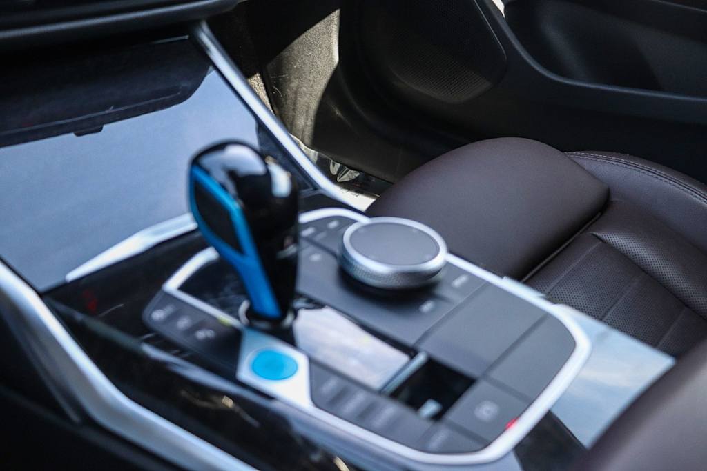 Thumbnail: 2023 BMW i4 - 24