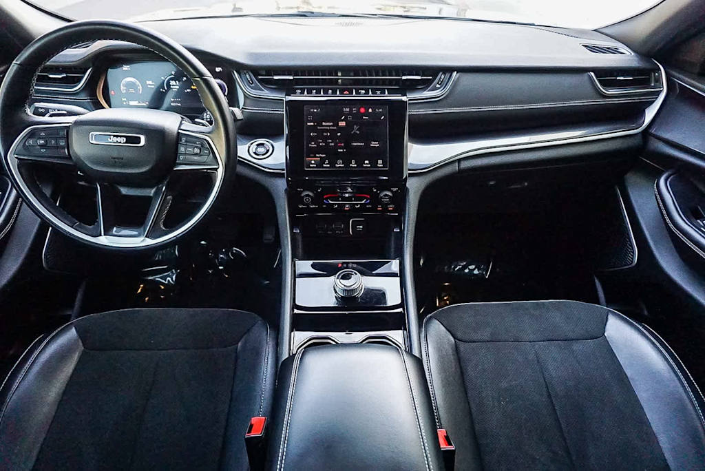 Thumbnail: 2022 Jeep Grand Cherokee L - 2