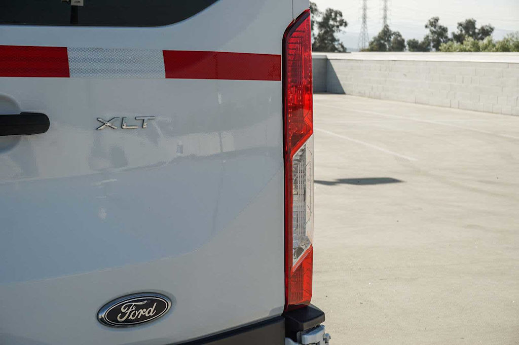 Thumbnail: 2018 Ford Transit Series - 23