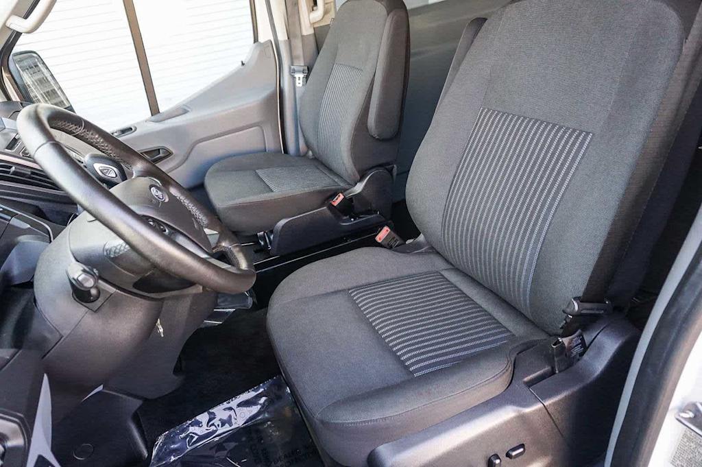 Thumbnail: 2018 Ford Transit Series - 11