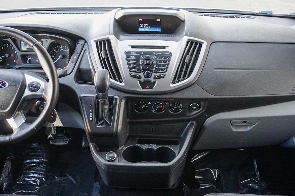Thumbnail: 2018 Ford Transit Series - 9