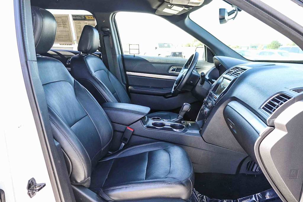 Thumbnail: 2018 Ford Explorer - 9