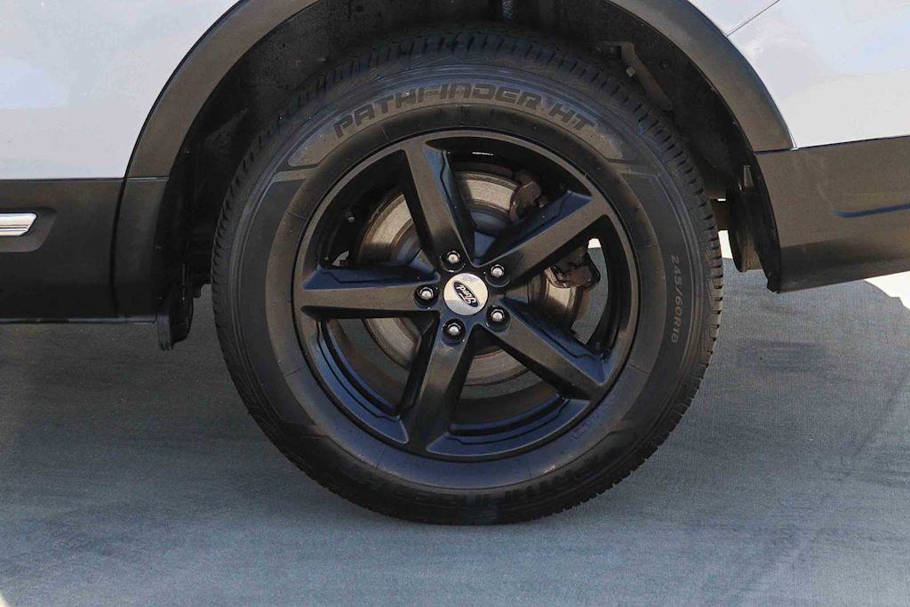 Thumbnail: 2018 Ford Explorer - 23