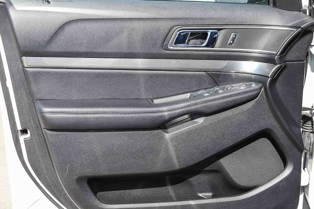 Thumbnail: 2018 Ford Explorer - 28