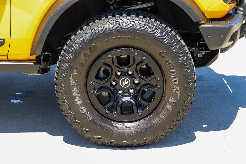 Thumbnail: 2021 Ford Bronco - 6