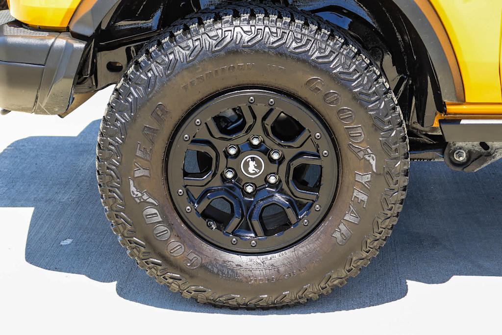 Thumbnail: 2021 Ford Bronco - 22