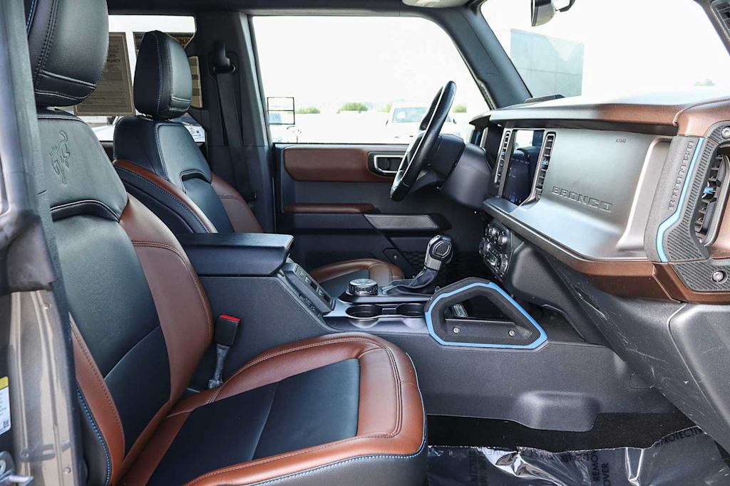 Thumbnail: 2022 Ford Bronco - 8