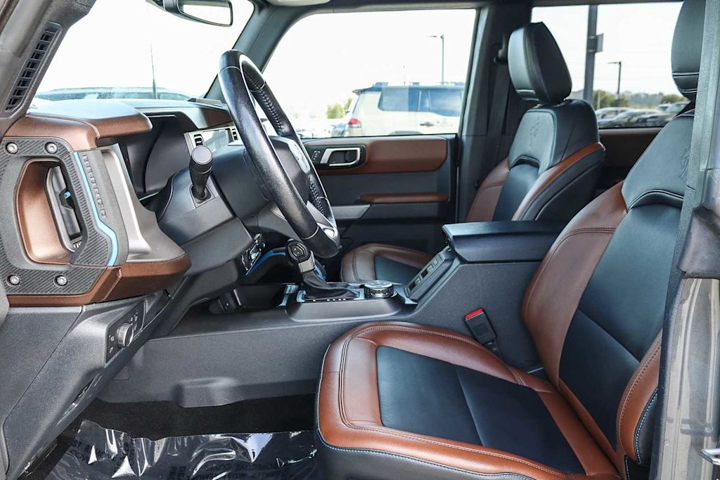 Thumbnail: 2022 Ford Bronco - 9