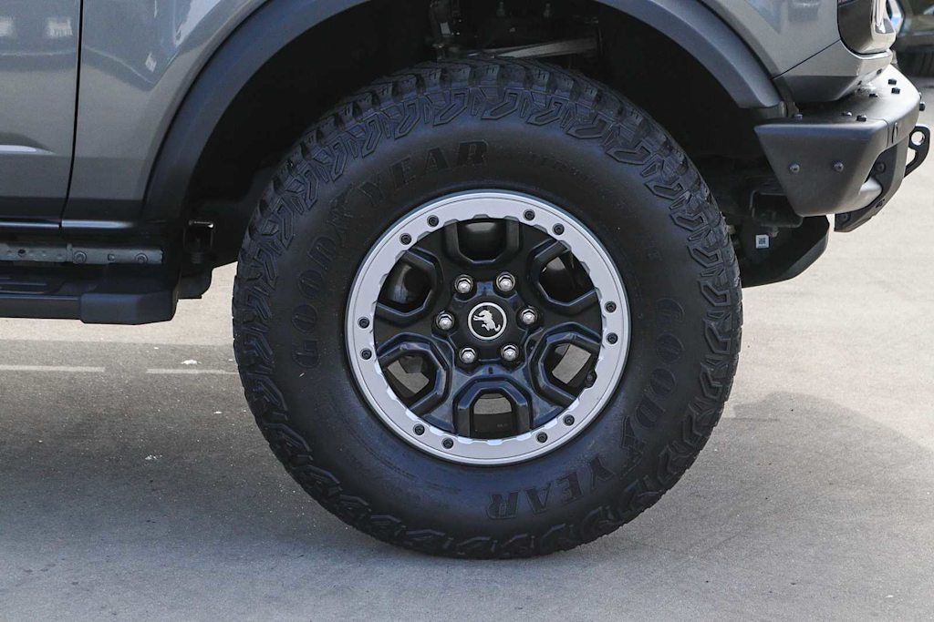Thumbnail: 2022 Ford Bronco - 5