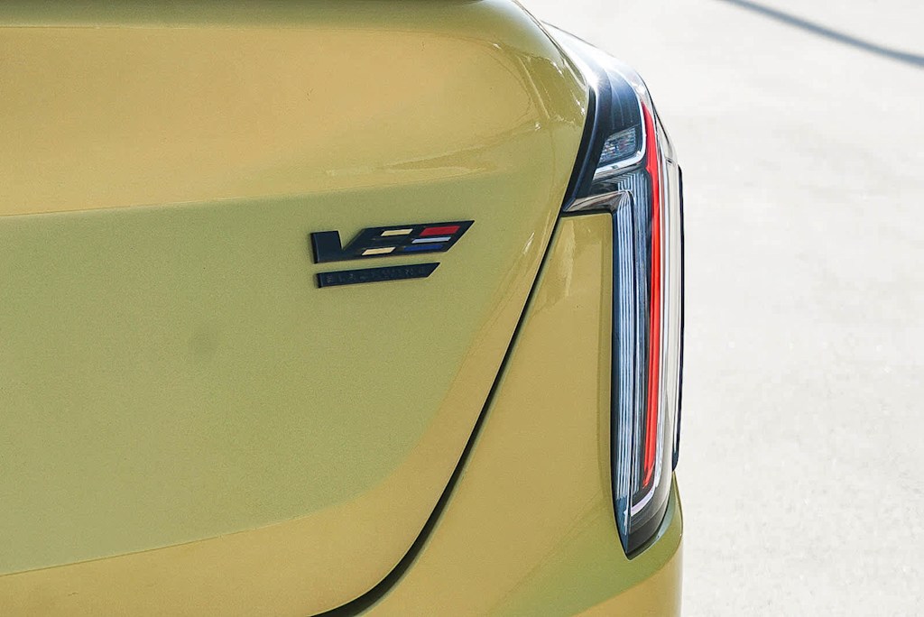 2025 Cadillac CT4 V-Series - Photo 25
