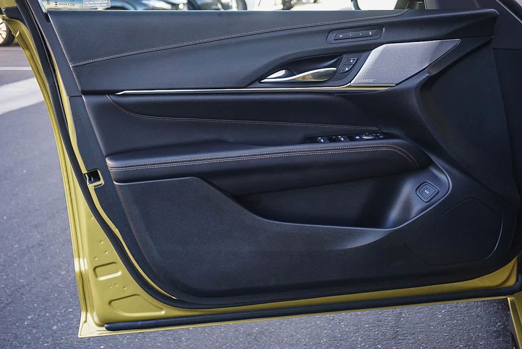2025 Cadillac CT4 V-Series - Photo 30