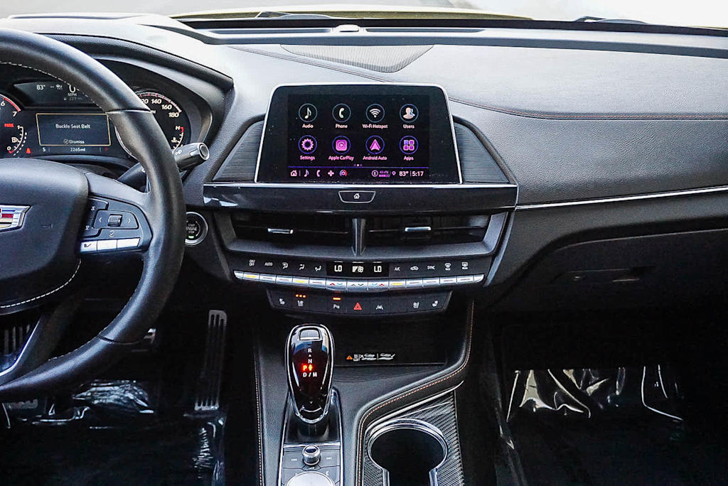 2025 Cadillac CT4 V-Series - Photo 9