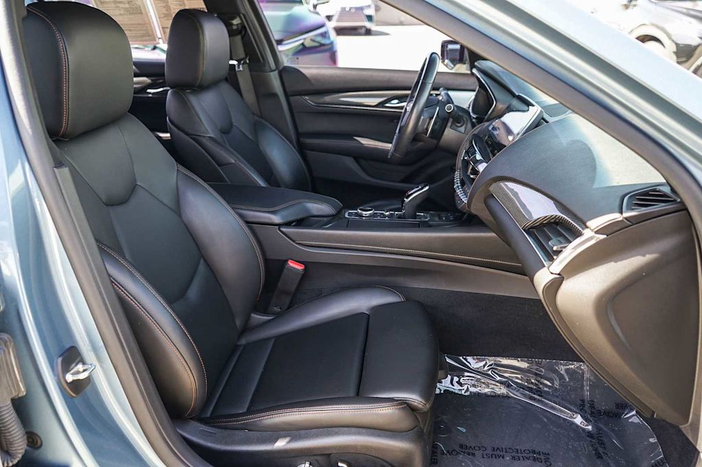 Thumbnail: 2023 Cadillac CT5 - 10