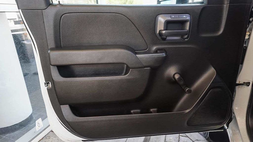 Thumbnail: 2016 Chevrolet Silverado 3500 - 32