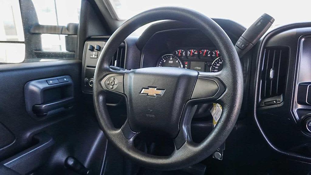 Thumbnail: 2016 Chevrolet Silverado 3500 - 6