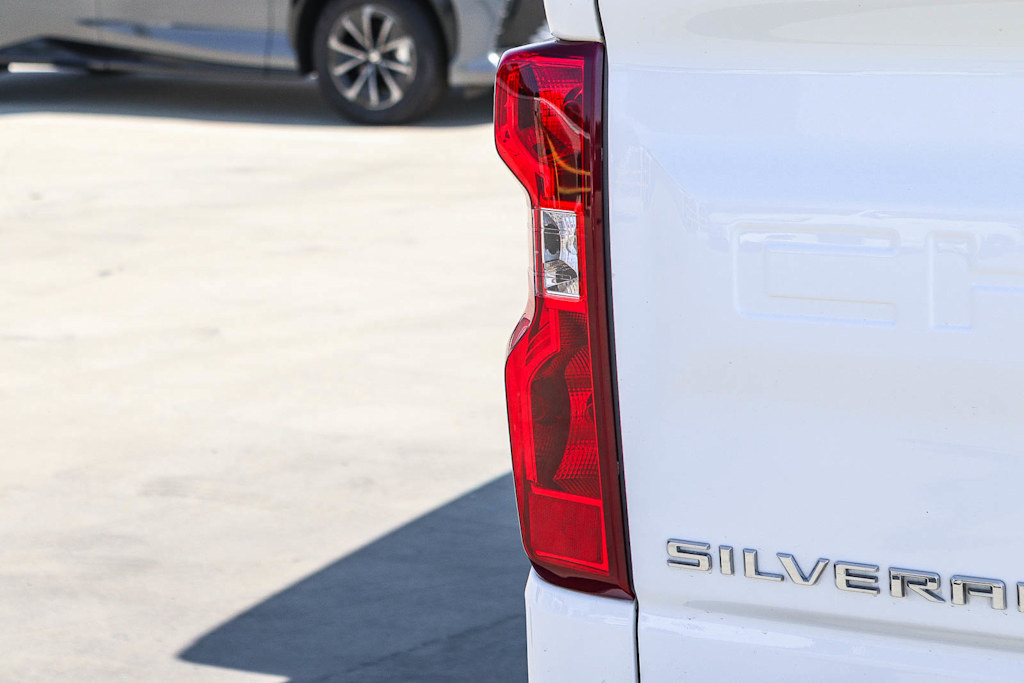 Thumbnail: 2022 Chevrolet Silverado 1500 - 25
