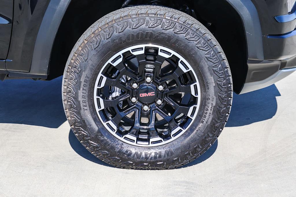 Thumbnail: 2026 GMC Canyon - 6