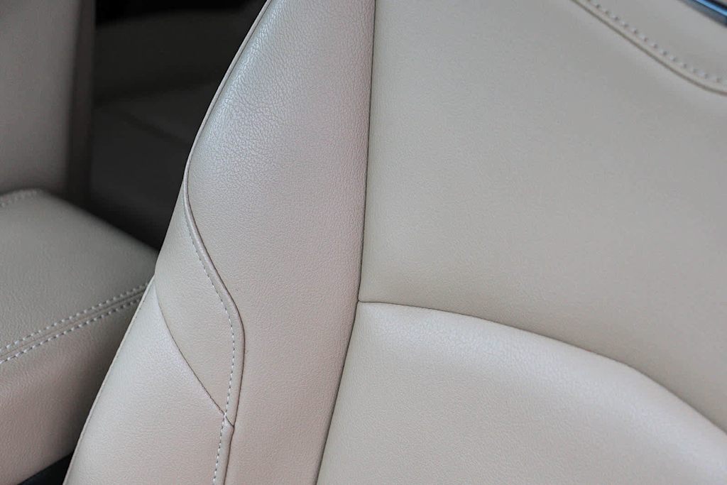 Thumbnail: 2024 Cadillac XT4 - 26
