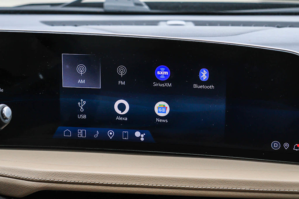 Thumbnail: 2024 Cadillac XT4 - 22