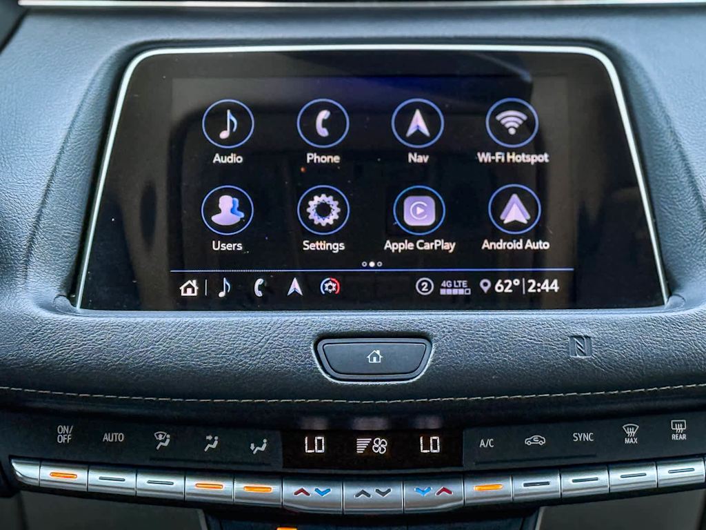 Thumbnail: 2020 Cadillac XT4 - 14