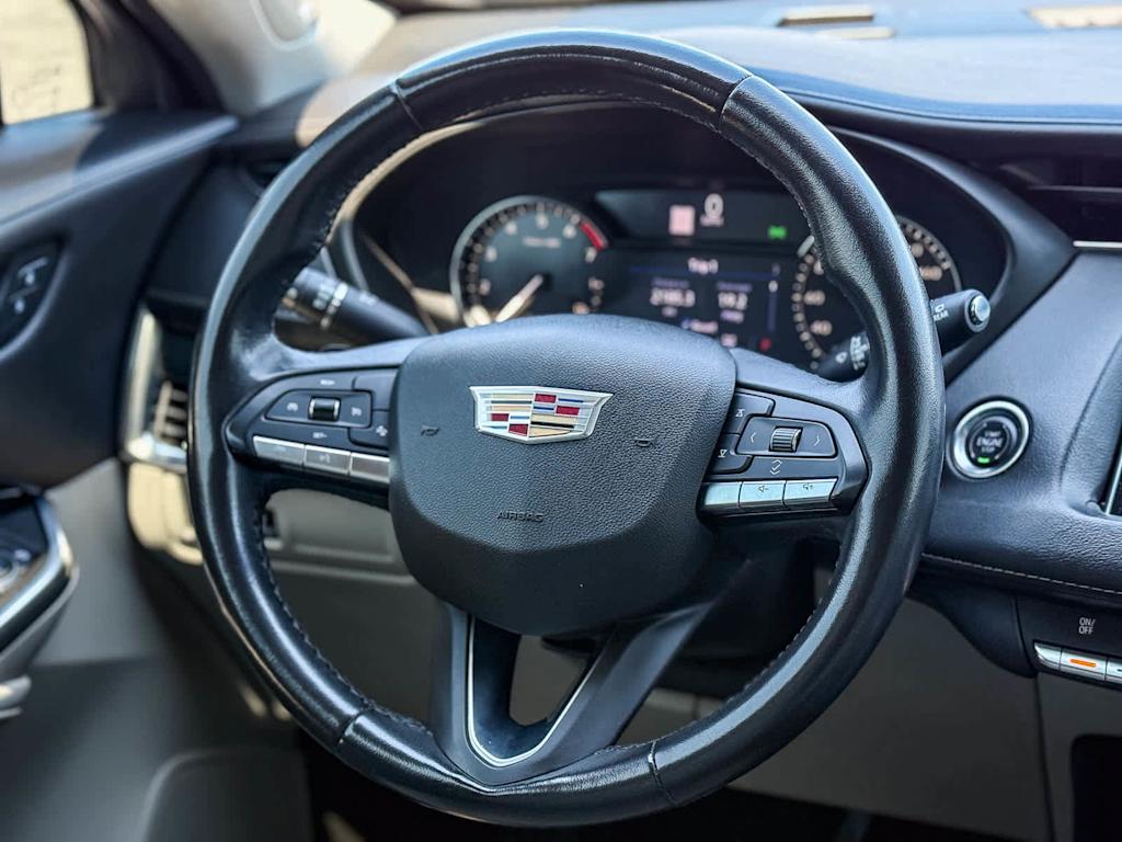 Thumbnail: 2020 Cadillac XT4 - 13