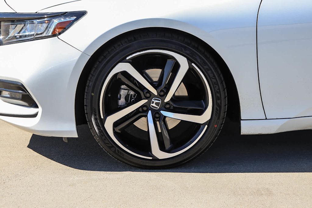 Thumbnail: 2018 Honda Accord - 6