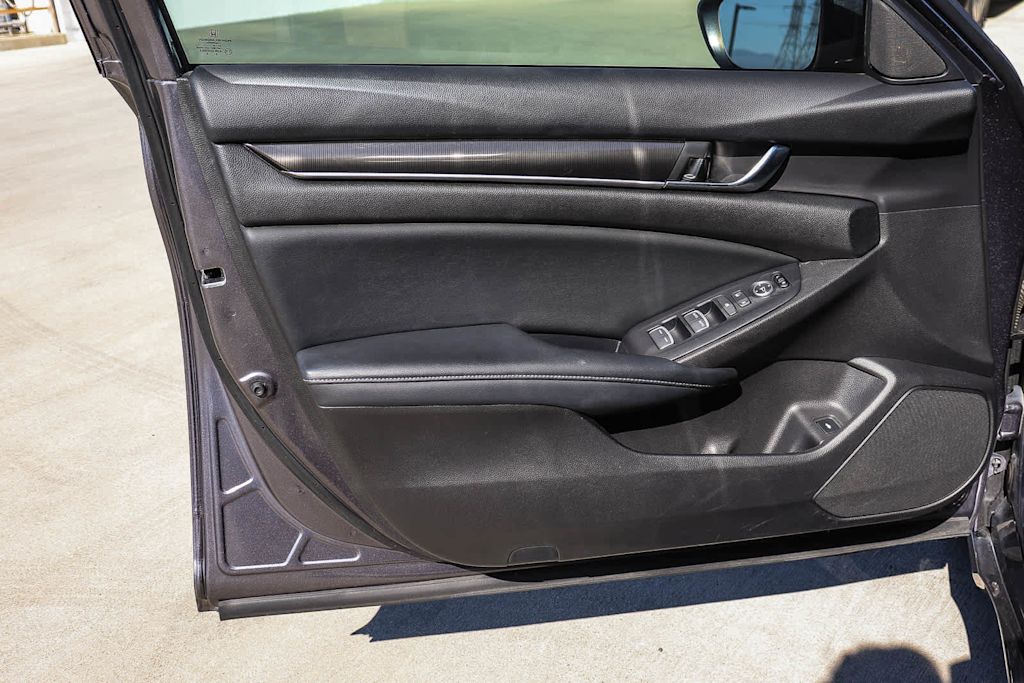 Thumbnail: 2018 Honda Accord - 26