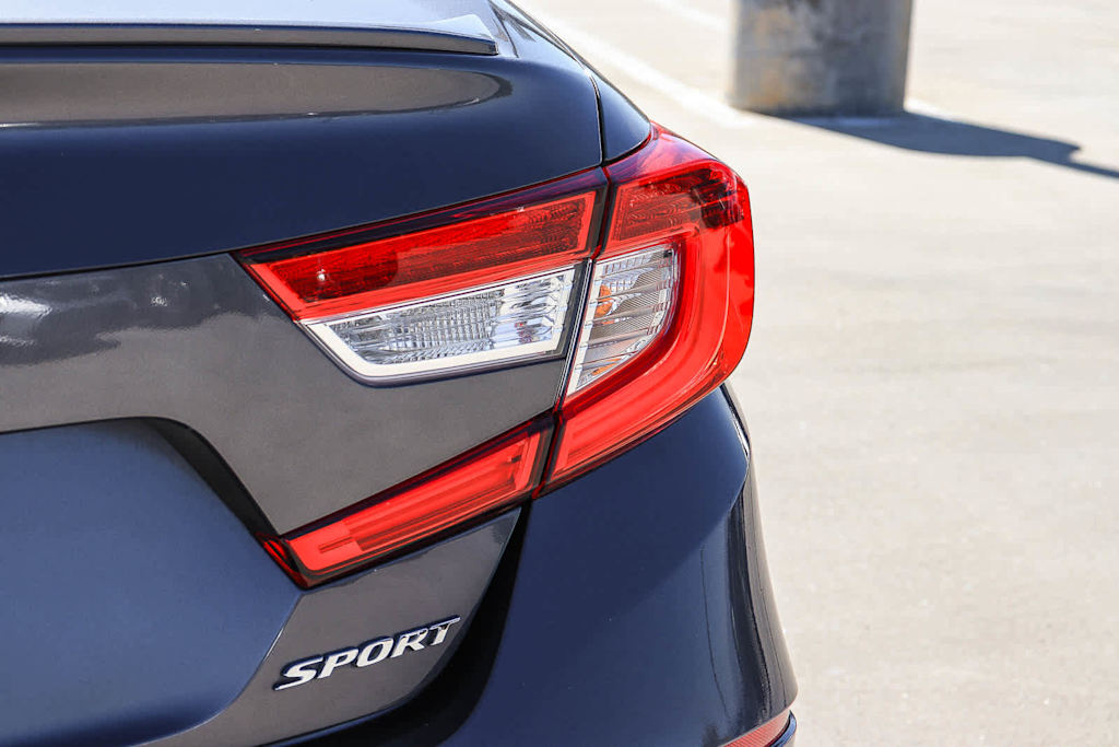 Thumbnail: 2018 Honda Accord - 24