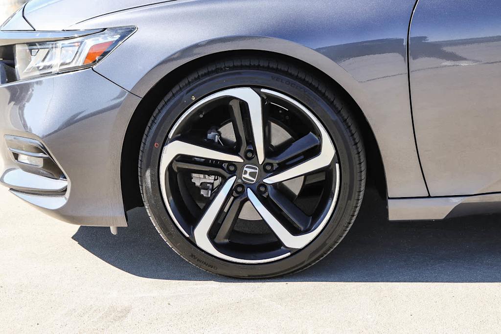 Thumbnail: 2018 Honda Accord - 5
