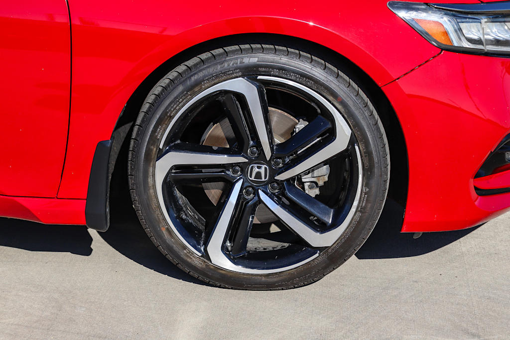 Thumbnail: 2019 Honda Accord - 6