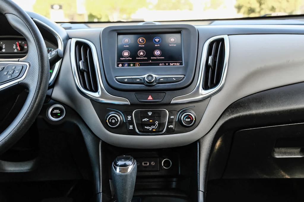 2021 Chevrolet Equinox LS 12