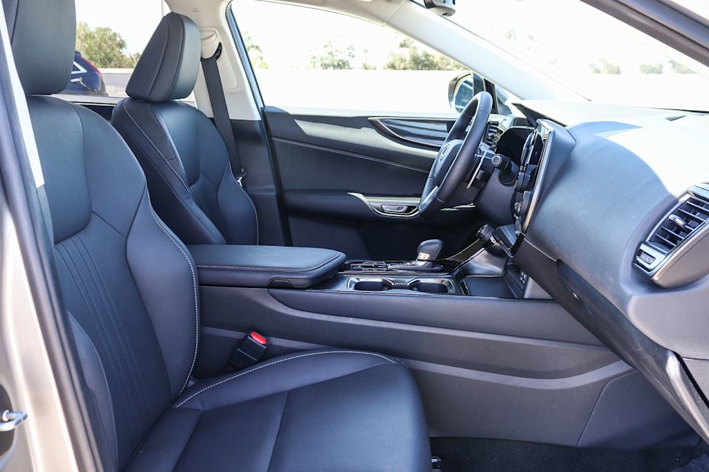 Thumbnail: 2024 Lexus ES - 9