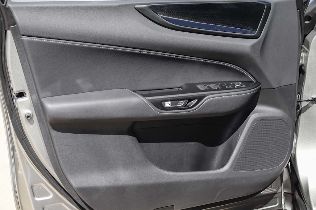 Thumbnail: 2024 Lexus ES - 29