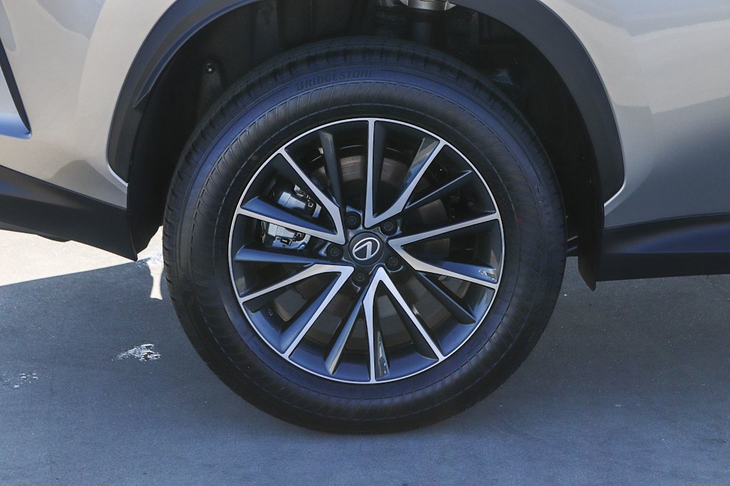 Thumbnail: 2026 Lexus ES - 20