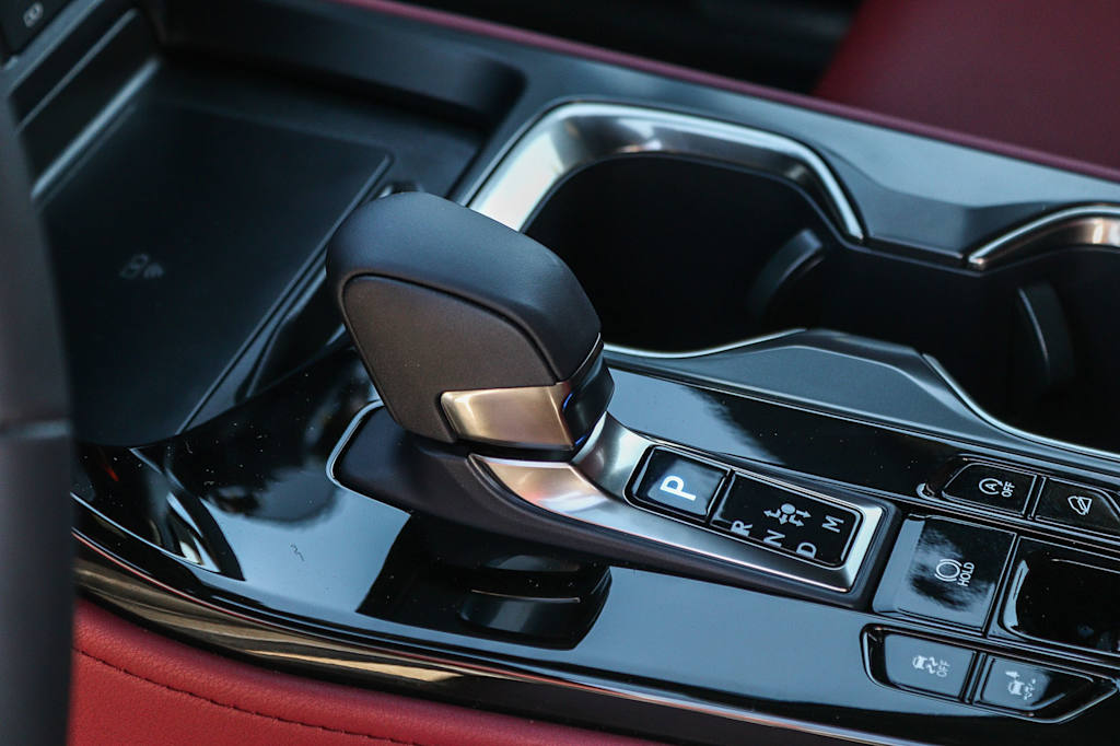 Thumbnail: 2026 Lexus ES - 13