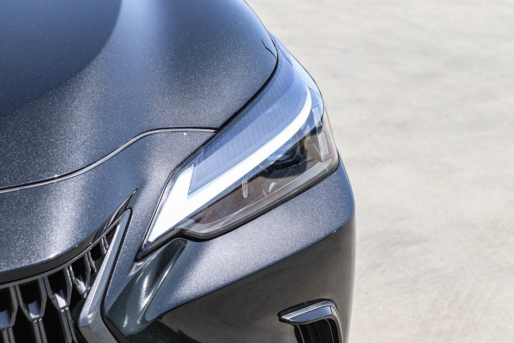 Thumbnail: 2024 Lexus ES - 20