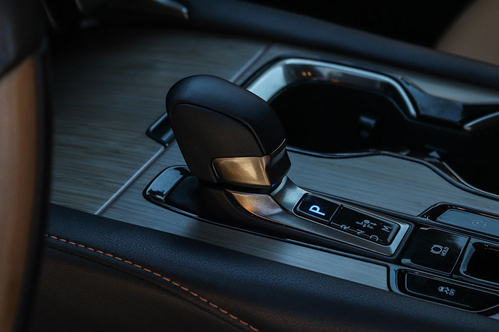Thumbnail: 2024 Lexus RX - 13