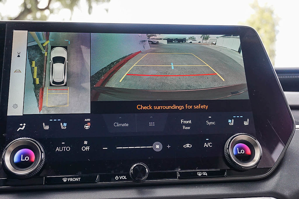 Thumbnail: 2024 Lexus RX - 26