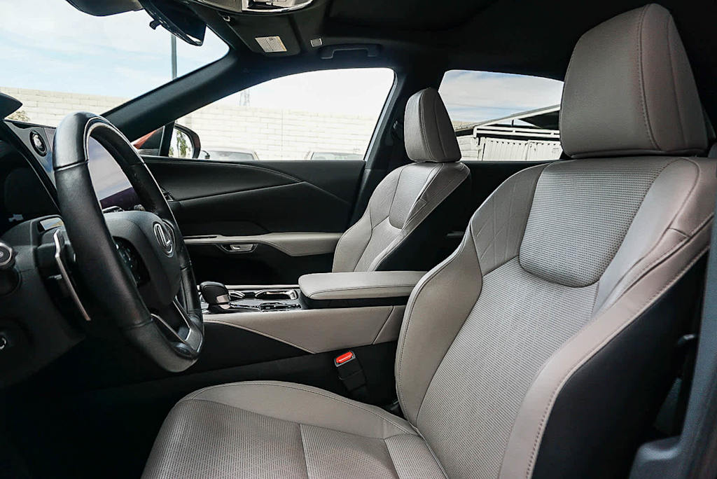 Thumbnail: 2024 Lexus RX - 11