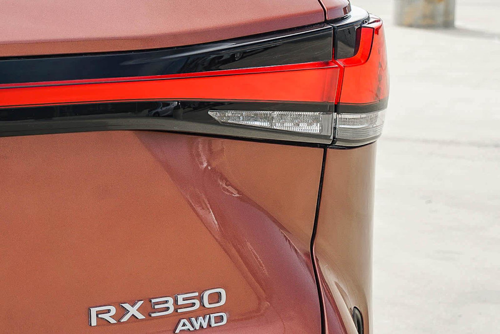 Thumbnail: 2024 Lexus RX - 23